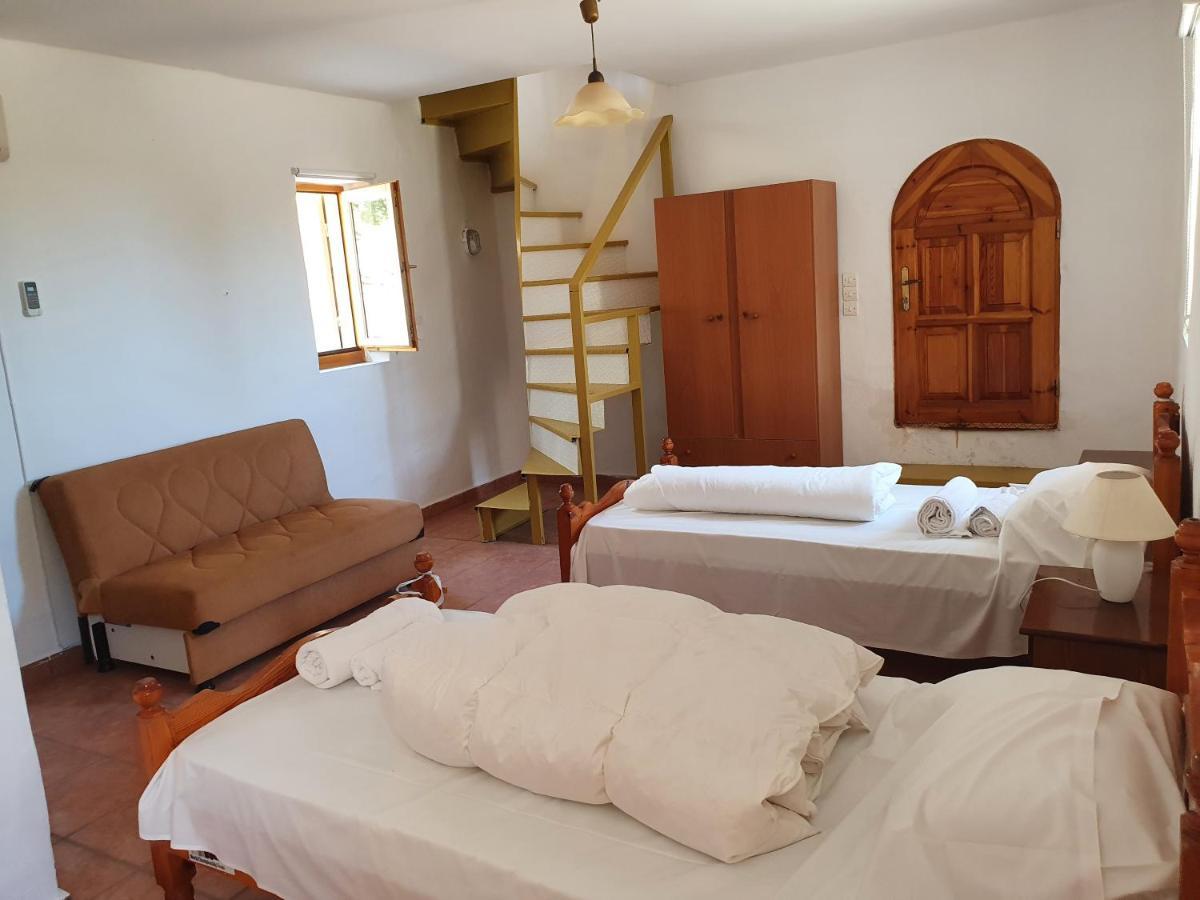 Appartement Stoupa Mani Tower Extérieur photo