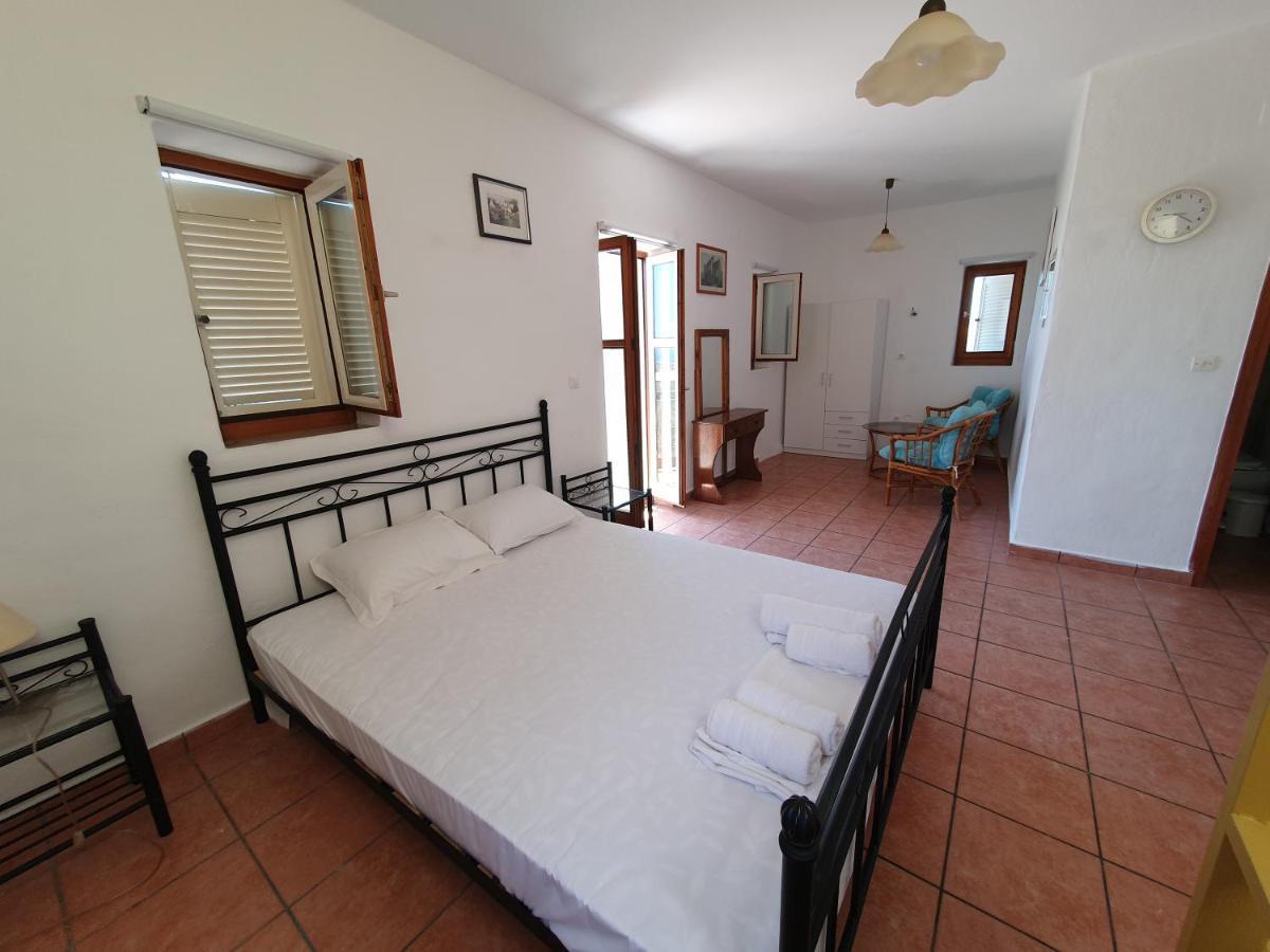 Appartement Stoupa Mani Tower Extérieur photo